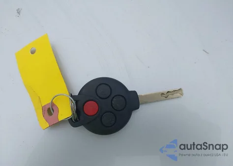 2015 Smart Fortwo Passion/Pure z USA, uszkodzony, nr VIN WMEEJ3BA0FK797956